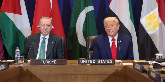 GAZZE ZİRVESİ’NDE TARİHİ KARE! “DİPLOMATİK MESAJ” YORUMU