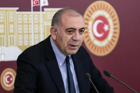 gursel-tekin-chp-il-binasina-polisle-girmem-oraya-nasil-girecegimi-biliyorum